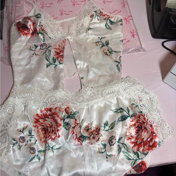 Otherwild White and Red Chemise with Lace Trim - Picture 3 of 9